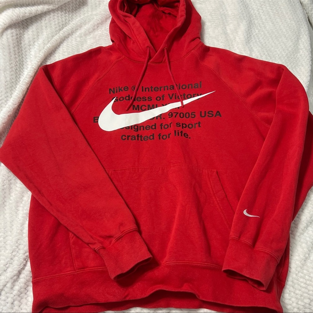 red nike pullover hoodie